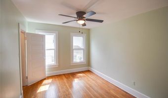 205 E 12th St, Alton, IL 62002