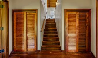 180 Mokupapa Rd, Haiku, HI 96708
