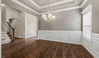 702 SE Eaton St, Bentonville, AR 72712