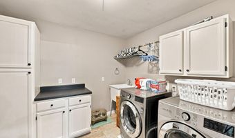 906 Delaware Dr, Buffalo, WY 82834