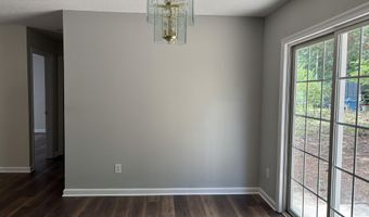 805 N Sycamore St, Aberdeen, NC 28315