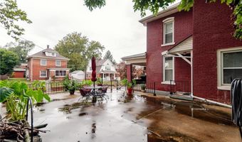 212 N 9th St, Atchison, KS 66002