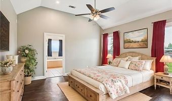 204 DOERR Dr, Arabi, LA 70032