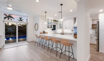 212 OAK Ave, Anna Maria, FL 34216