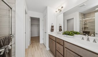 341 Masters Dr, Addison, IL 60101