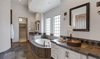 4327 E CAPRICORN Pl, Chandler, AZ 85249