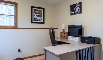 9 Kennebec Cir, Bath, ME 04530