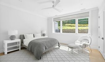 7 Ashwood Ct, Amagansett, NY 11930