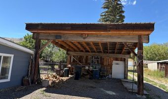 320 S 6th St, Challis, ID 83226