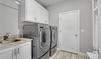 1741 Cherrie St, Bentonville, AR 72713