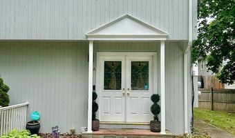 11 Carpenter Ave A, Attleboro, MA 02703