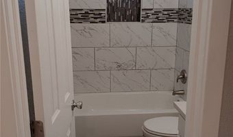445 N 14th St D, Las Vegas, NV 89101