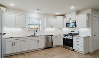 221 Palm St, Bentonville, AR 72713