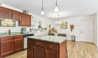 2 Gray Coach Ln 210, Cranston, RI 02921