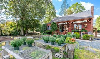 1688 Old Louisquisset Pike, Lincoln, RI 02865