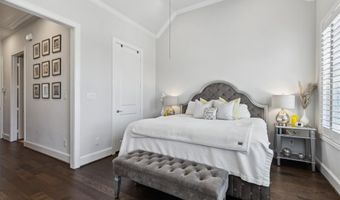 4120 Runyon Rd, Addison, TX 75001