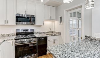 526 N PAYNE St, Alexandria, VA 22314