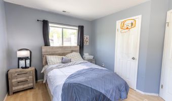 2604 Madaline Dr, Avenel, NJ 07001