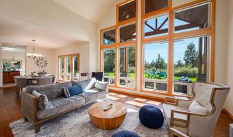 20960 Royal Oak Cir, Bend, OR 97701