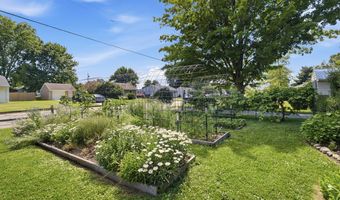 1136 Overlook Dr, Ashland, OH 44805