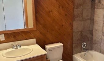 706 W Cherry Ln, Carlsbad, NM 88220