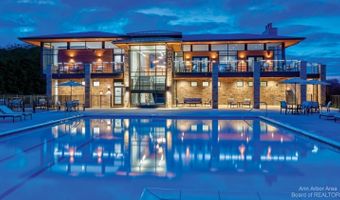 2794 Ashcombe Dr, Ann Arbor, MI 48105