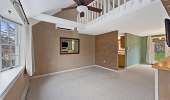 22 Cortland Cir, Bangor, ME 04401