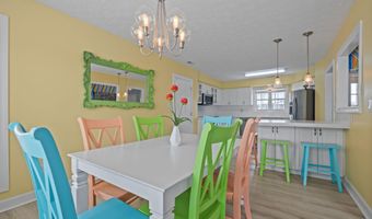 203 Old Causeway Rd, Atlantic Beach, NC 28512