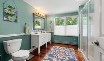 52 Thornridge Dr, Colchester, CT 06415