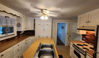 124 Pilgrim Rd, Bristol, CT 06010