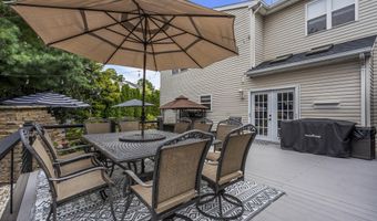 6 Surle Ct, Bayville, NJ 08721