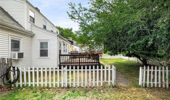 15 Preston Dr, North Kingstown, RI 02852