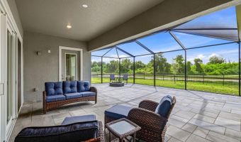 5254 WOLF CREEK Dr, Apollo Beach, FL 33572