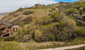 367 E HIDDEN LAKE Dr, Bountiful, UT 84010