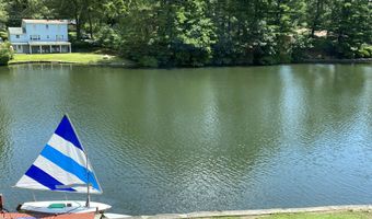 12 Pine Point Dr, Bridgeport, CT 06606