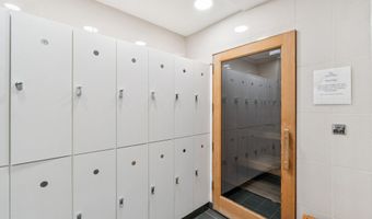 2001 15TH St N 506, Arlington, VA 22201