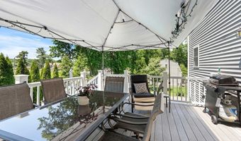 34 Amesbury Ave, Amesbury, MA 01913