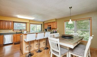 32647 Panther Creek Rd, Adel, IA 50003