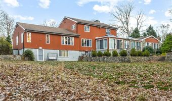 1 Middlebrook Ln, Lincoln, RI 02865