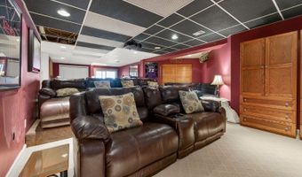 15 Hidden Valley Rd, Andover, NJ 07860