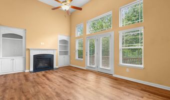 892 Queen City Cres, Apex, NC 27523