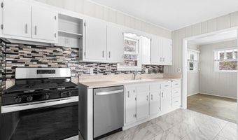 67 Breakneck Rd, Alloway, NJ 07422