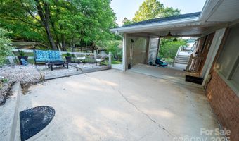 24264 Strand Dr, Albemarle, NC 28001