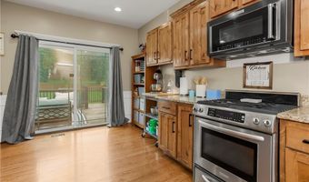 804 N 168th St, Basehor, KS 66007