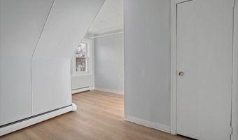 38 Sheffield Rd 3, Boston, MA 02131