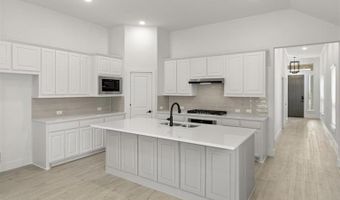 700 Valley Pines Dr, Anna, TX 75409