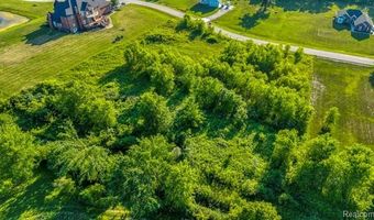 73160 Castle Ct, Armada, MI 48005