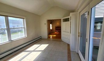 9 Wood St, Bangor, ME 04401