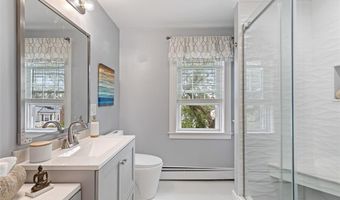 34 Burnett St, Johnston, RI 02919