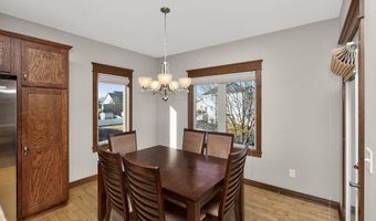 1716 2nd Ave SW, Altoona, IA 50009